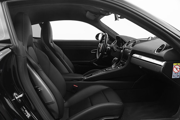 Porsche 718 Cayman GTS 23 of 30