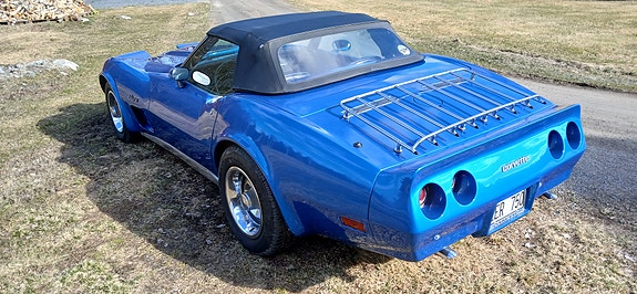 Chevrolet Corvette 3 of 4