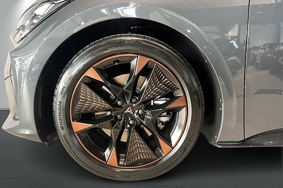 Cupra Born 18 of 21