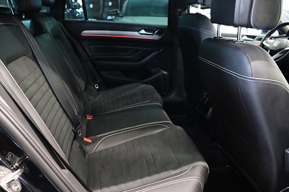 Volkswagen Passat 21 of 30