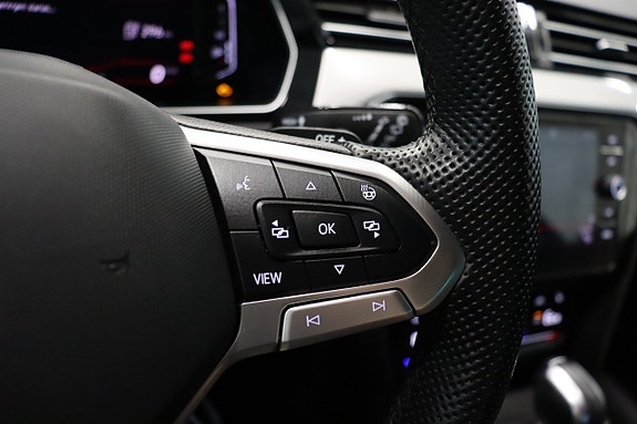 Volkswagen Passat 27 of 30