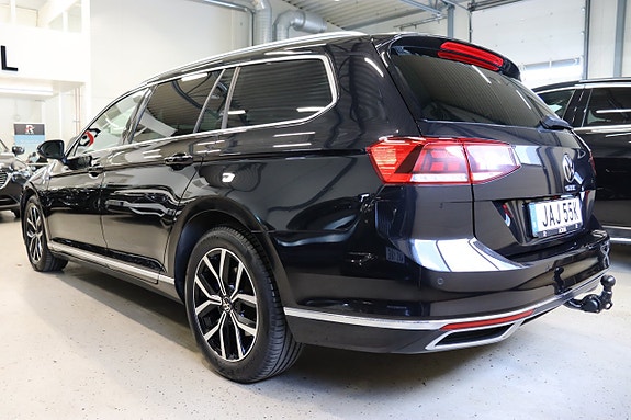 Volkswagen Passat 4 of 5