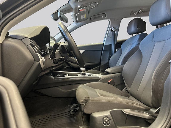 Audi A4 9 of 17