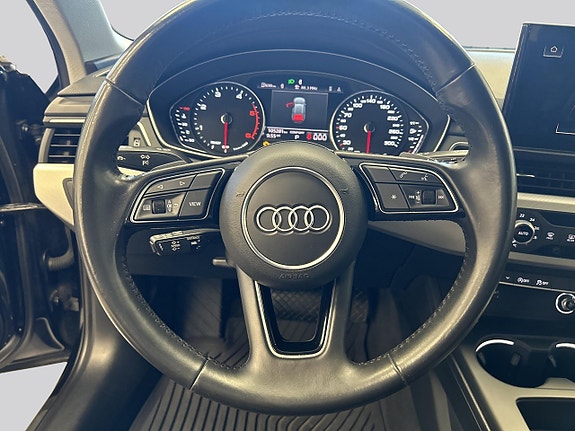 Audi A4 8 of 17