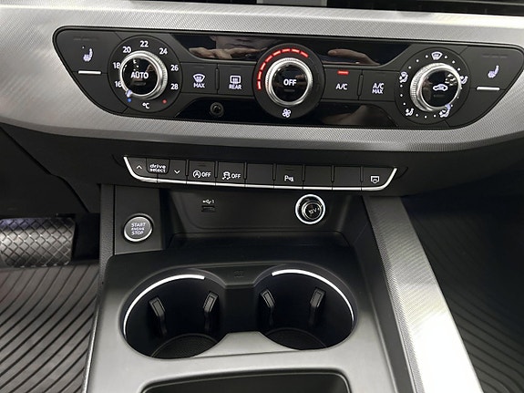 Audi A4 14 of 17
