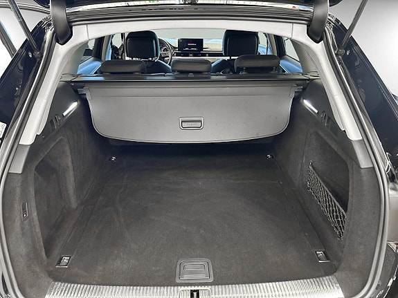 Audi A4 11 of 17