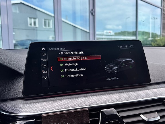 BMW 540i 12 of 24