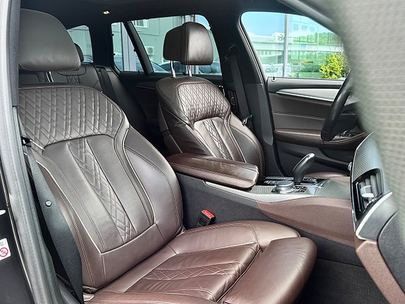 BMW 540i 7 of 24