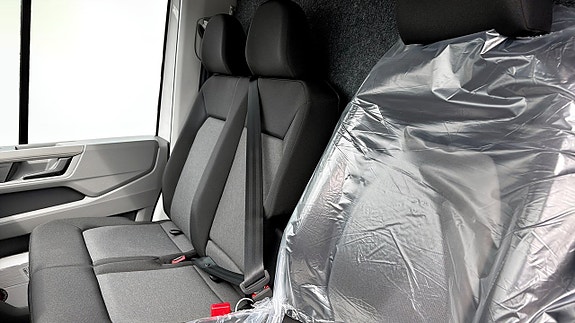 Volkswagen Crafter 8 of 12