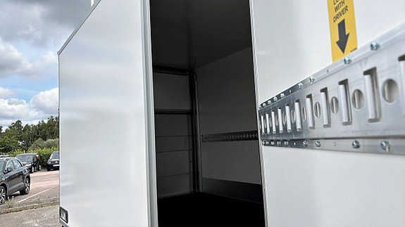 Volkswagen Crafter 11 of 12