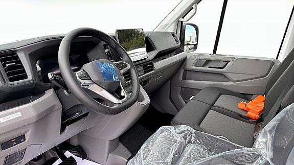 Volkswagen Crafter 7 of 12