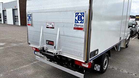 Volkswagen Crafter 12 of 12
