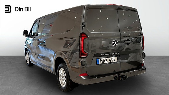 Volkswagen Transporter 3 of 5