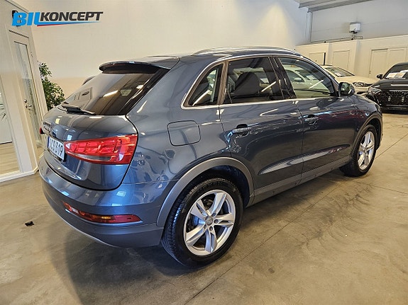 Audi Q3 4 of 5