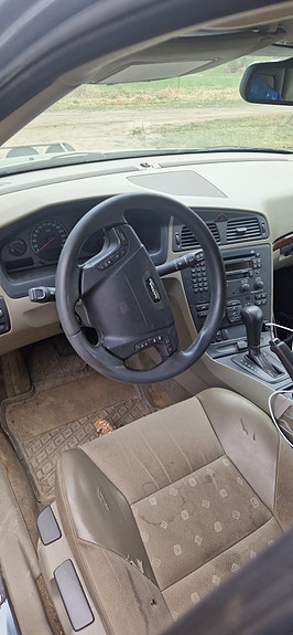 Volvo V70 5 of 5
