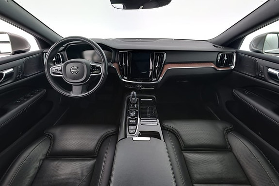 Volvo V60 7 of 23