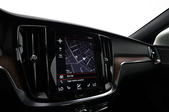 Volvo V60 13 of 23