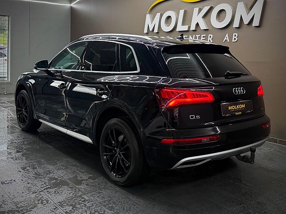 Audi Q5 6 of 19