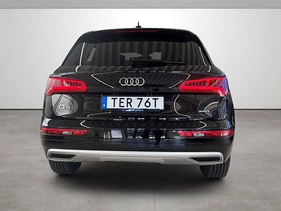 Audi Q5 4 of 5