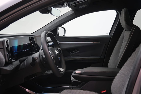 Renault Scenic E-Tech 4 of 5
