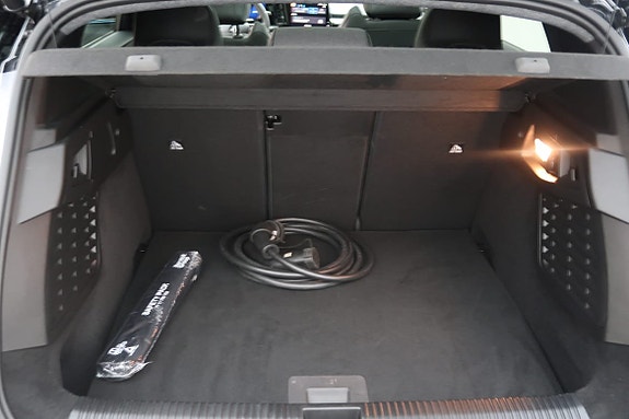 Renault Scenic E-Tech 15 of 15