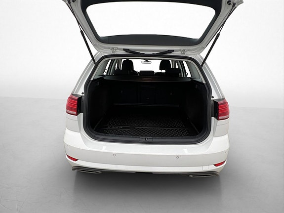 Volkswagen Golf VII 26 of 30