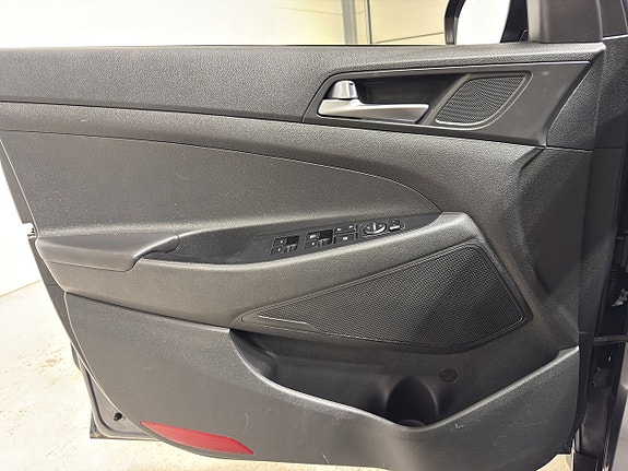 Hyundai Tucson 15 of 17