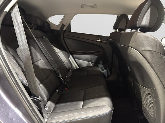 Hyundai Tucson 10 of 17