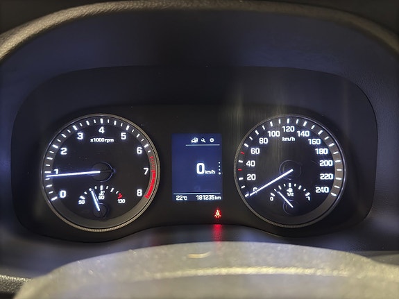 Hyundai Tucson 14 of 17