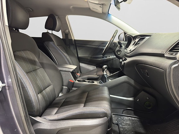 Hyundai Tucson 9 of 17