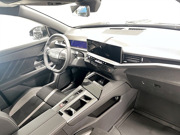 Opel Grandland 14 of 16