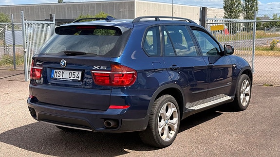 BMW X5 4 of 5