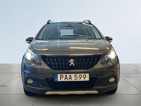 Peugeot 2008 2 of 5