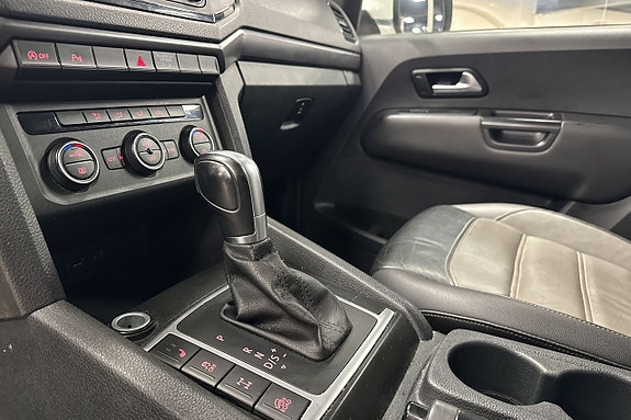 Volkswagen Amarok 9 of 14