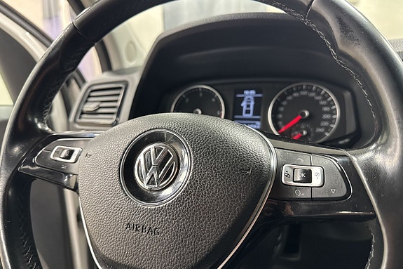 Volkswagen Amarok 12 of 14