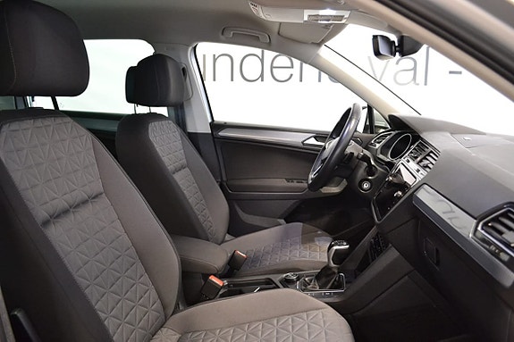 Volkswagen Tiguan 6 of 13