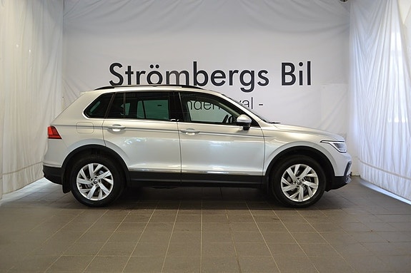 Volkswagen Tiguan 2 of 5