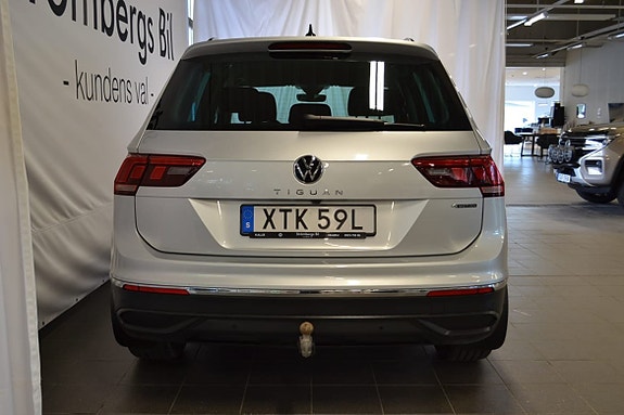 Volkswagen Tiguan 4 of 5