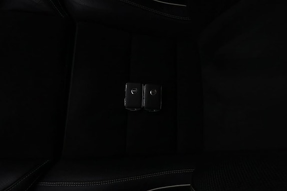 Volvo XC60 15 of 17
