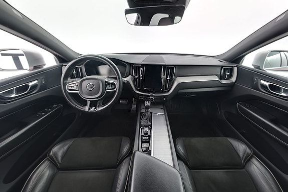 Volvo XC60 7 of 17