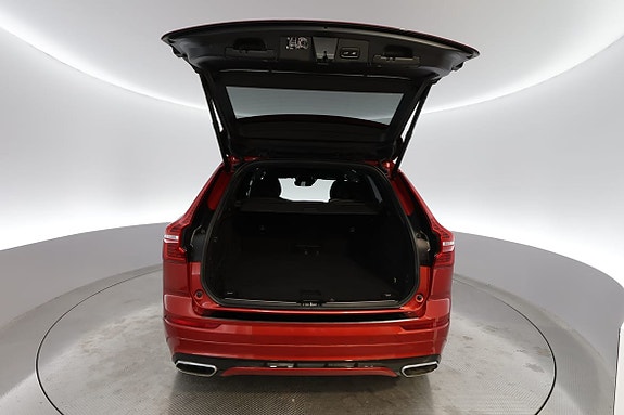 Volvo XC60 16 of 17