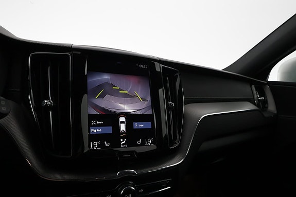 Volvo XC60 13 of 17