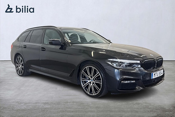 BMW 540i 3 of 5