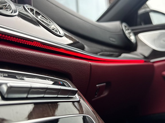 Mercedes-Benz CLS450 17 of 21