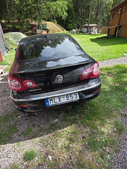 Volkswagen Passat CC 3 of 4