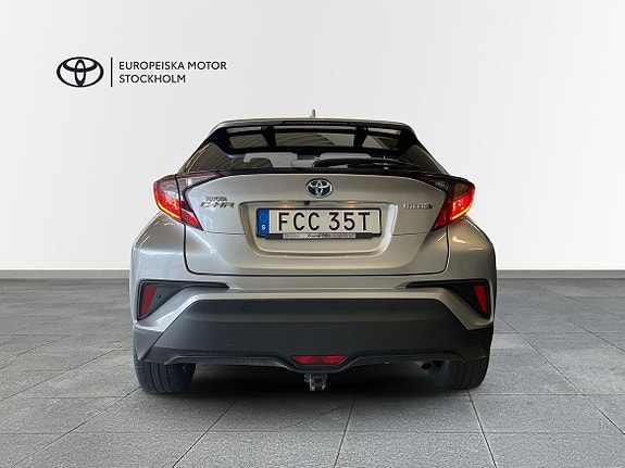 Toyota C-HR 5 of 5