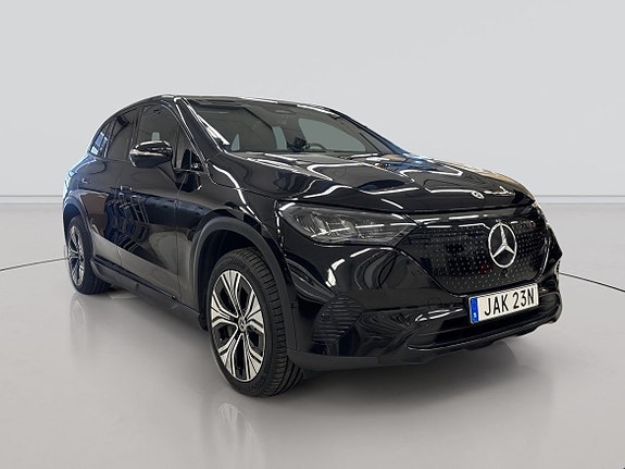 Mercedes-Benz EQE 300 SUV 10 of 30