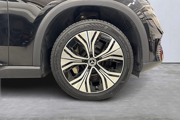 Mercedes-Benz EQE500 SUV 14 of 25
