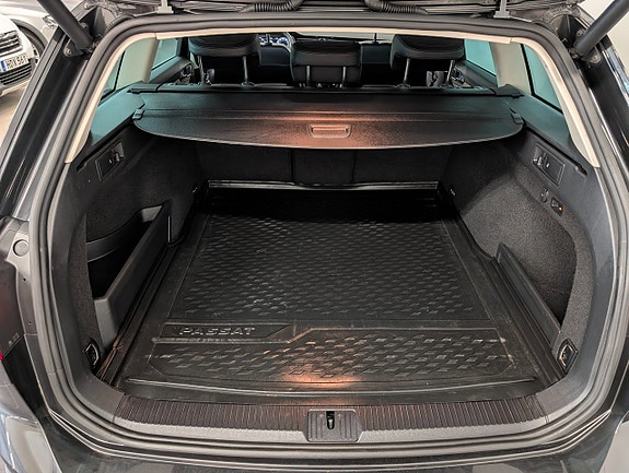 Volkswagen Passat Alltrack 5 of 5