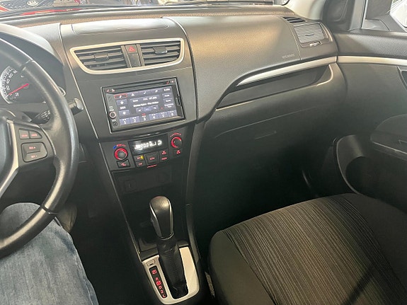 Suzuki Swift 14 of 16
